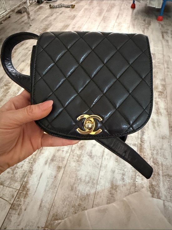 CHANEL Handbags - CHANEL Vintage Black Quilted Lambskin Belt Bag with Gold CC Lock